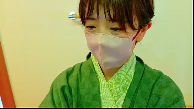 Risa 06 online show from November 2025 01:43:02 PM