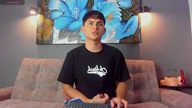 Lyam ap online show from December 2025 07:58:02 AM