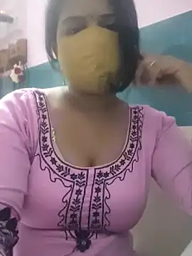 Snapshot of Dr_Chhaya chatting on February 2025 03:37:02 PM Dr Chhaya online show from February 2025 03:37:02 PM