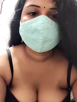 Snapshot of Dr_Chhaya chatting on May 2026 05:03:01 AM Dr Chhaya online show from May 2026 05:03:01 AM
