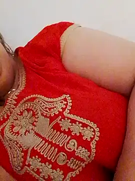 Snapshot of houda_sex_hot chatting on January 2025 01:52:01 PM houda sex hot online show from January 2025 01:52:01 PM