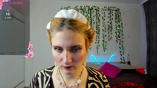 Miss Elsa  online show from March 2025 01:50:02 AM