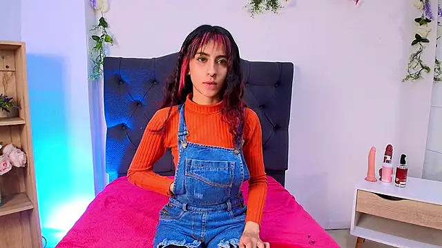 Alyssa jones online show from March 2025 04:04:01 AM