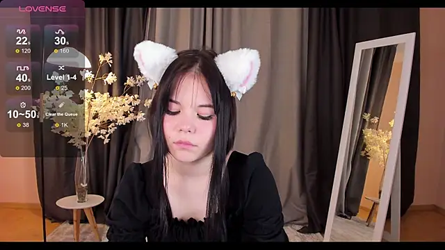 Snapshot of ClaireFaers_ chatting on December 2024 12:29:02 PM ClaireFaers  online show from December 2024 12:29:02 PM