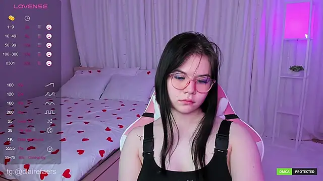 Snapshot of ClaireFaers_ chatting on January 2025 01:00:02 PM ClaireFaers  online show from January 2025 01:00:02 PM