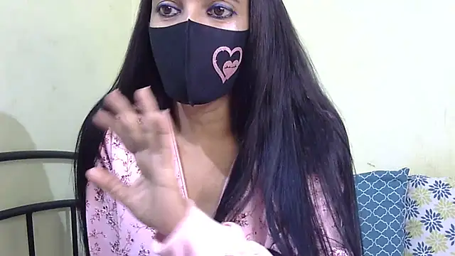 Snapshot of Pramila_Manish chatting on February 2026 03:27:02 PM Pramila Manish online show from February 2026 03:27:02 PM