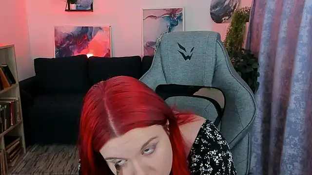 Snapshot of NielletaBlossom chatting on February 2026 11:18:01 AM NielletaBlossom online show from February 2026 11:18:01 AM