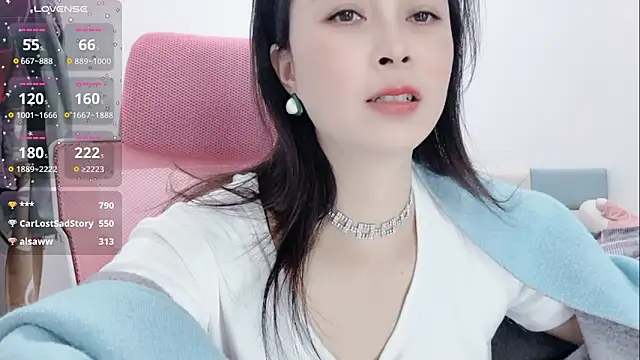 Snapshot of Qwi-V1 chatting on February 2025 03:07:02 AM Qwi-V1 online show from February 2025 03:07:02 AM