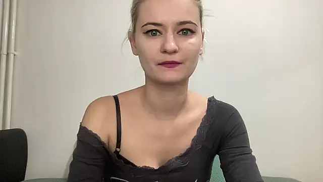 Onika Love online show from January 2026 02:21:01 PM