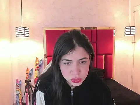 Snapshot of Violet_m chatting on September 2025 11:45:02 AM Violet m online show from September 2025 11:45:02 AM