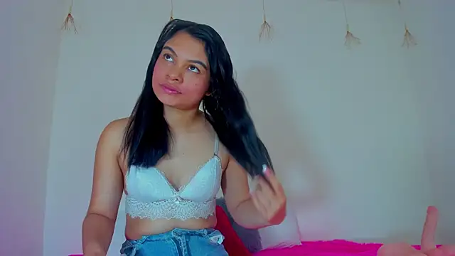 Lori Evanss online show from February 2025 09:11:01 AM