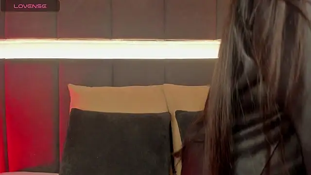 nicolle pierce online show from February 2025 12:29:02 PM