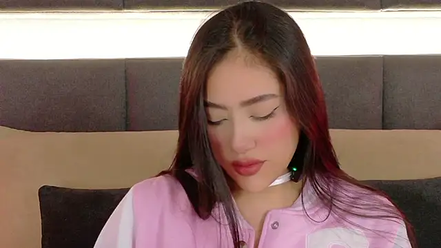 nicolle pierce online show from October 2025 01:23:01 PM