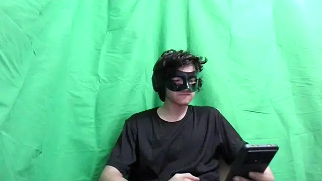 Snapshot of LovelyOwner_com chatting on January 2025 03:15:02 AM LovelyOwner com online show from January 2025 03:15:02 AM