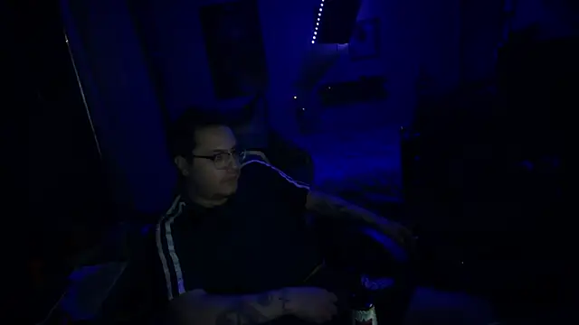 Snapshot of FrankGatsby11 chatting on December 2024 10:30:01 AM FrankGatsby11 online show from December 2024 10:30:01 AM