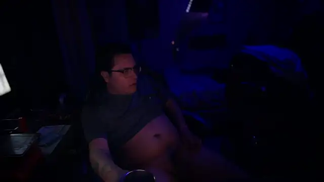 Snapshot of FrankGatsby11 chatting on December 2024 01:19:02 PM FrankGatsby11 online show from December 2024 01:19:02 PM