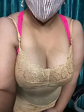 Snapshot of poision51 chatting on February 2025 06:51:01 AM poision51 online show from February 2025 06:51:01 AM