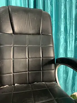 Snapshot of poision51 chatting on September 2025 05:40:01 AM poision51 online show from September 2025 05:40:01 AM