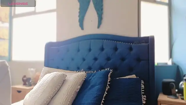 QueenYsuRey online show from March 2025 01:28:02 PM