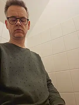 Hectorthyssen1 online show from March 2026 10:53:01 AM