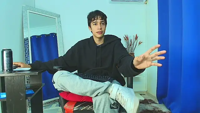 Zacktk7 online show from February 2025 08:14:02 PM