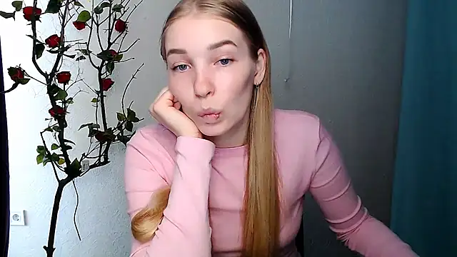 Queen ofLove online show from April 2026 07:39:01 AM