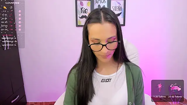 mariaan m  online show from January 2025 07:49:01 PM