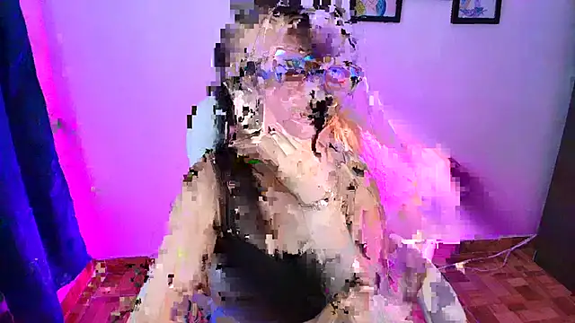 mariaan m  online show from October 2025 10:14:02 PM