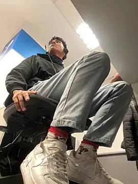 Ryan-hot online show from November 2025 04:08:02 PM