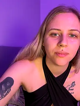 lunawolf21 online show from January 2026 08:16:01 AM