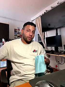 Snapshot of TacosSenpai chatting on September 2025 05:40:01 AM TacosSenpai online show from September 2025 05:40:01 AM