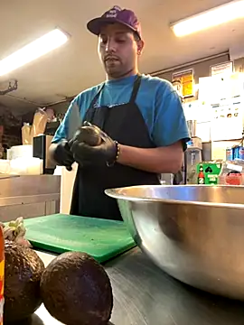 Snapshot of TacosSenpai chatting on October 2025 09:46:01 PM TacosSenpai online show from October 2025 09:46:01 PM