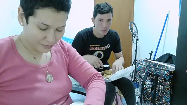 luxandracon23 online show from January 2026 07:11:01 PM