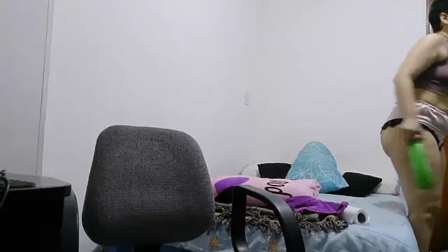 luxandracon23 online show from February 2026 11:37:01 AM