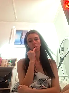 NaughtyBunnyX online show from September 2025 04:50:01 PM