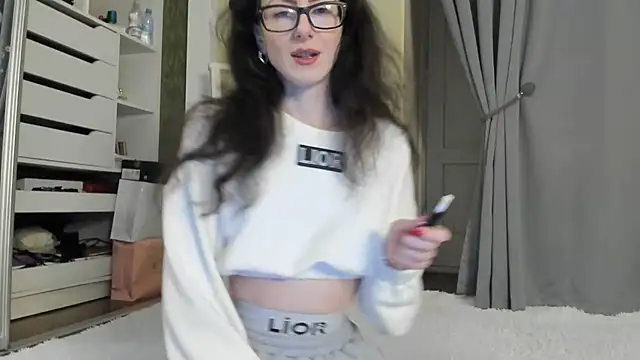 Baby Jewel online show from November 2025 11:10:03 AM