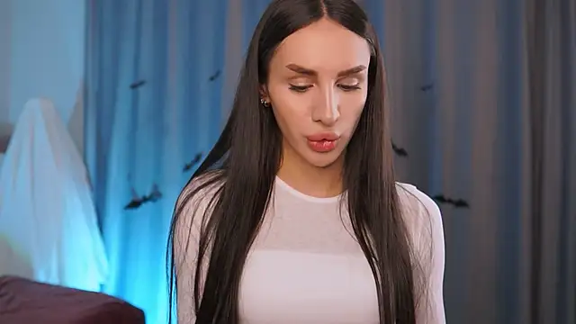 Kim Oberlin  online show from October 2025 11:00:02 AM