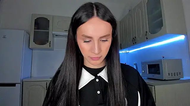 Kim Oberlin  online show from February 2026 06:11:02 PM