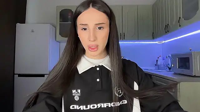 Kim Oberlin  online show from February 2026 02:00:02 PM