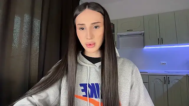 Kim Oberlin  online show from February 2026 01:09:02 PM