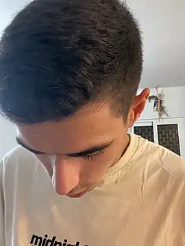 Snapshot of RicarBer chatting on February 2026 07:10:01 PM RicarBer online show from February 2026 07:10:01 PM