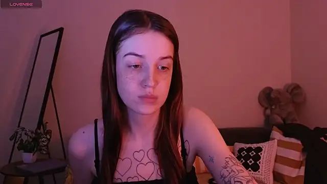 Snapshot of Sweet_Evva chatting on May 2026 03:20:01 PM Sweet Evva online show from May 2026 03:20:01 PM