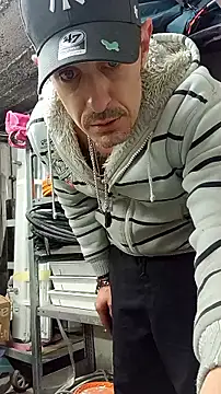 Snapshot of Danny22333 chatting on March 2026 06:47:01 AM Danny22333 online show from March 2026 06:47:01 AM