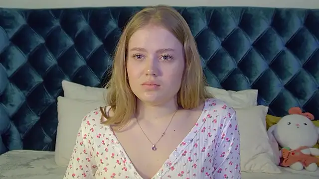 Snapshot of SelinSwarovski chatting on October 2025 04:18:02 PM SelinSwarovski online show from October 2025 04:18:02 PM