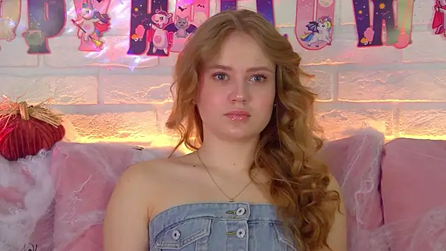 Snapshot of SelinSwarovski chatting on October 2025 04:22:01 PM SelinSwarovski online show from October 2025 04:22:01 PM