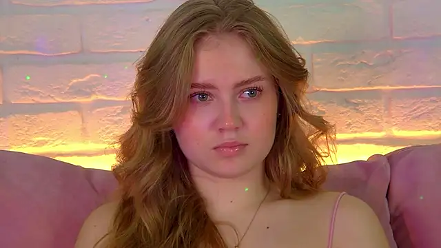 Snapshot of SelinSwarovski chatting on November 2025 08:19:01 PM SelinSwarovski online show from November 2025 08:19:01 PM