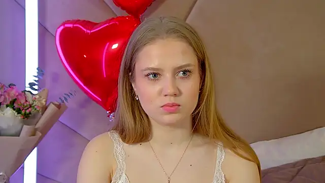 Snapshot of SelinSwarovski chatting on February 2026 05:07:02 PM SelinSwarovski online show from February 2026 05:07:02 PM