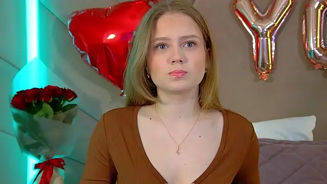 Snapshot of SelinSwarovski chatting on February 2026 04:36:01 PM SelinSwarovski online show from February 2026 04:36:01 PM