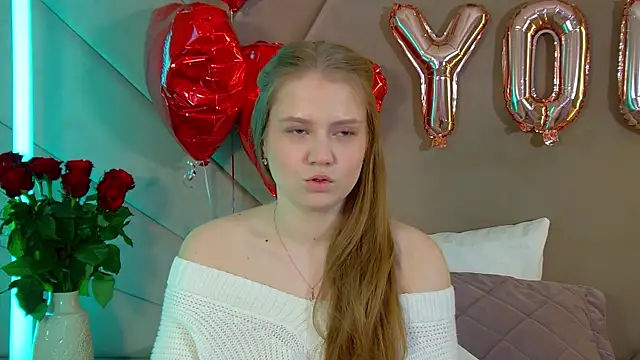 Snapshot of SelinSwarovski chatting on February 2026 04:47:02 PM SelinSwarovski online show from February 2026 04:47:02 PM