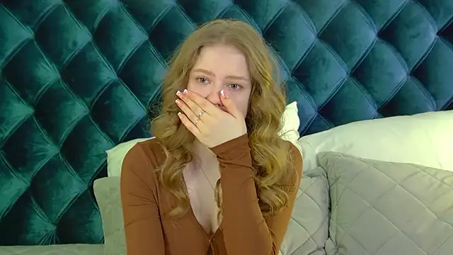 SelinSwarovski online show from April 2026 04:23:01 PM